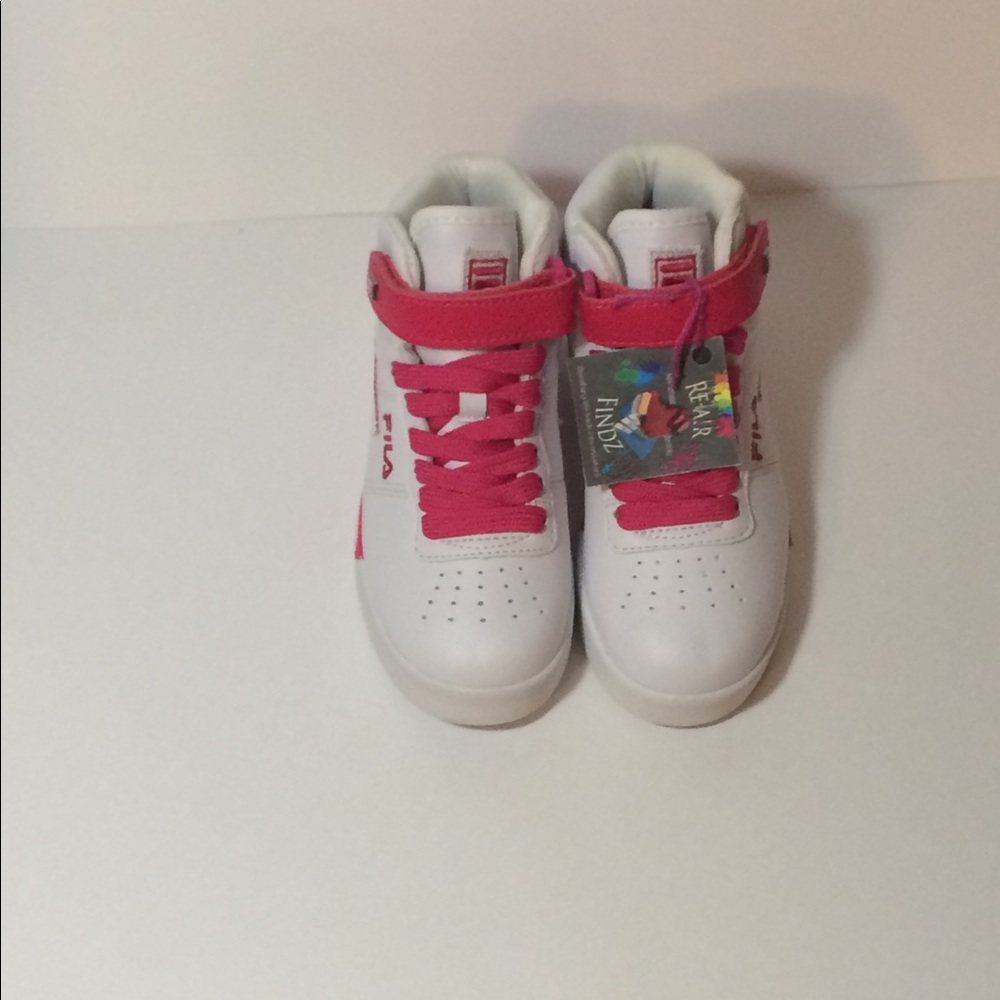 Fila Vulc kids basketball shoe